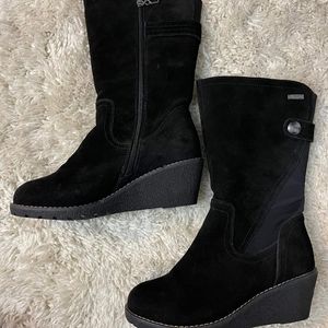 STILL AVAILABLE******- KHOMBU suede wedge boots. Faux soft sur 100 polyester